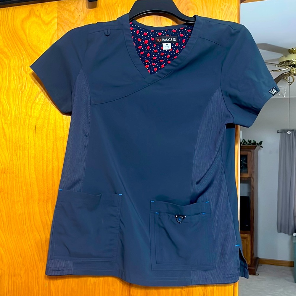 Gray koi scrub top